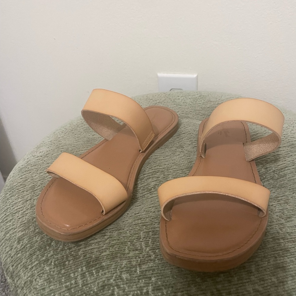 Women's Tan Sandals